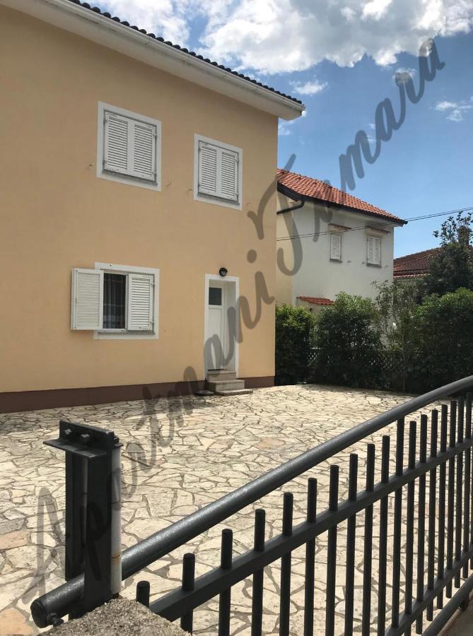 Apartmani Tumara Čižići Exterior foto