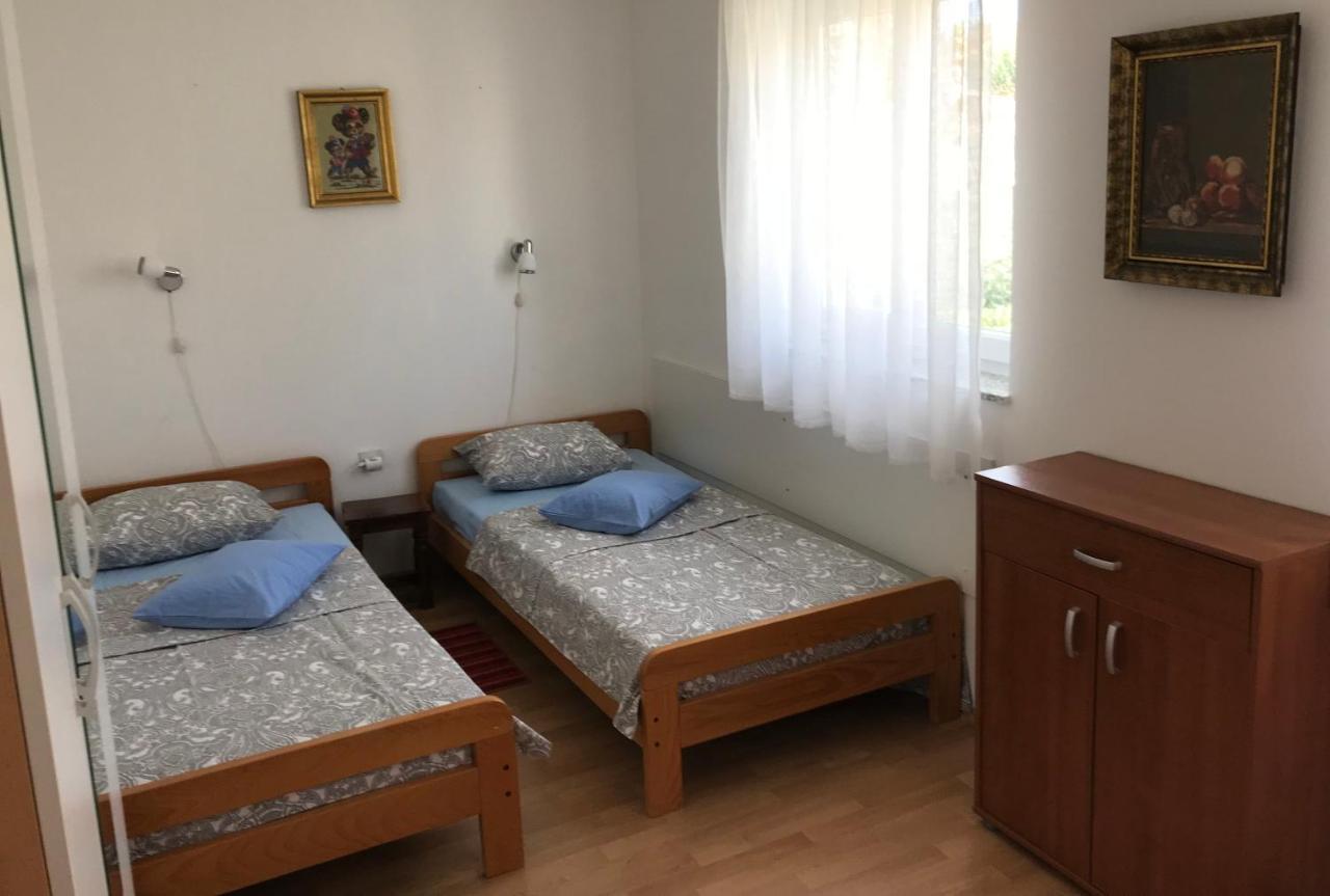 Apartmani Tumara Čižići Exterior foto