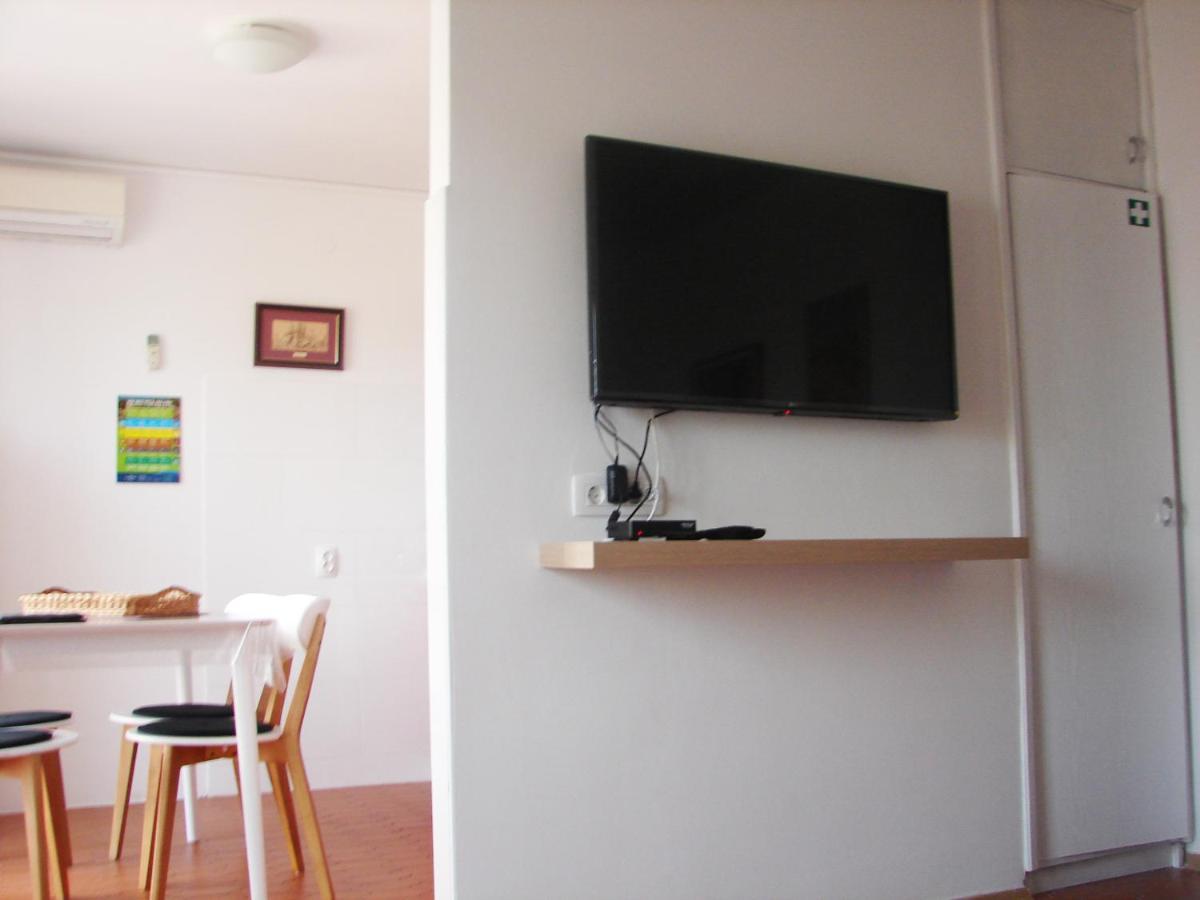 Apartmani Tumara Čižići Exterior foto