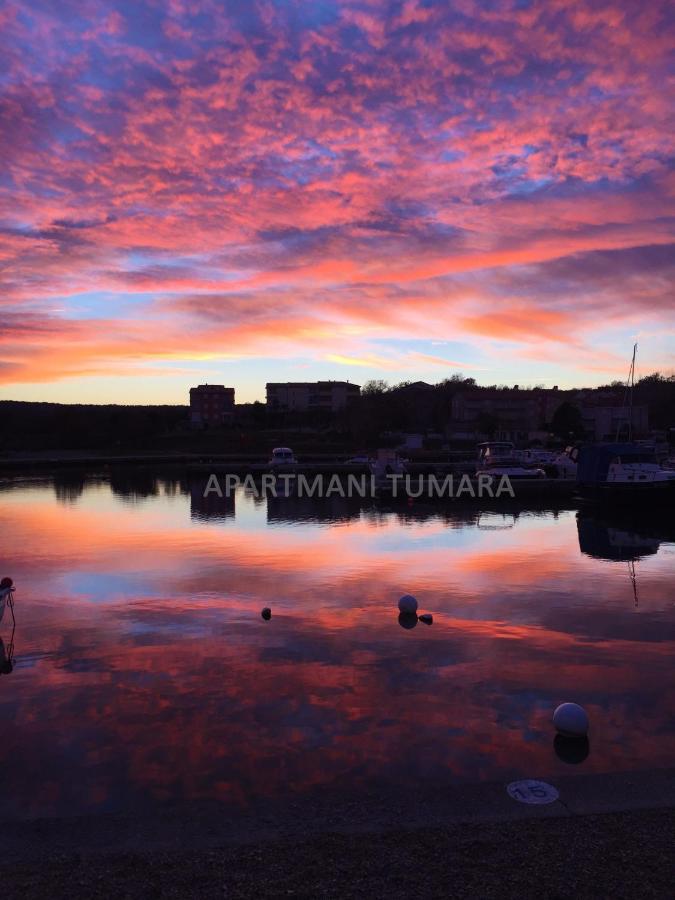 Apartmani Tumara Čižići Exterior foto
